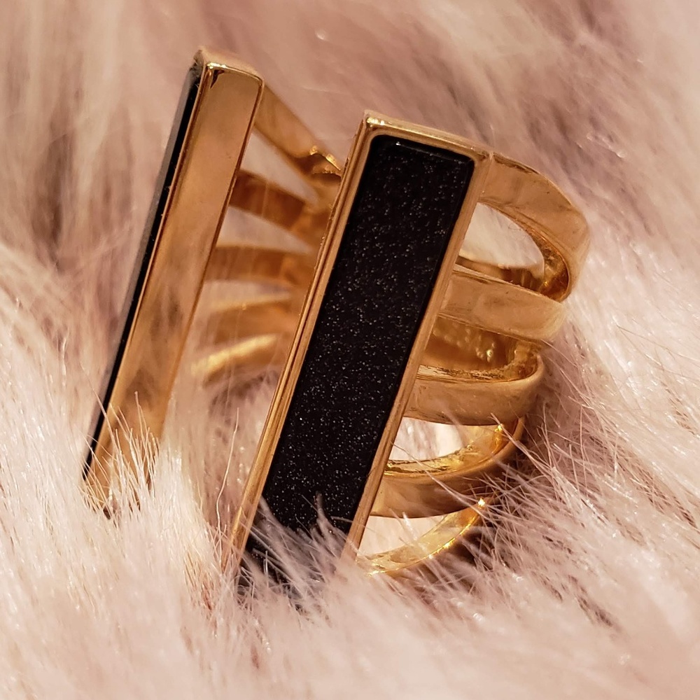 Gold BaubleBar Navy Blue Bar Sol Ring 7